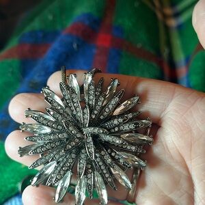 Chico’s starburst necklace